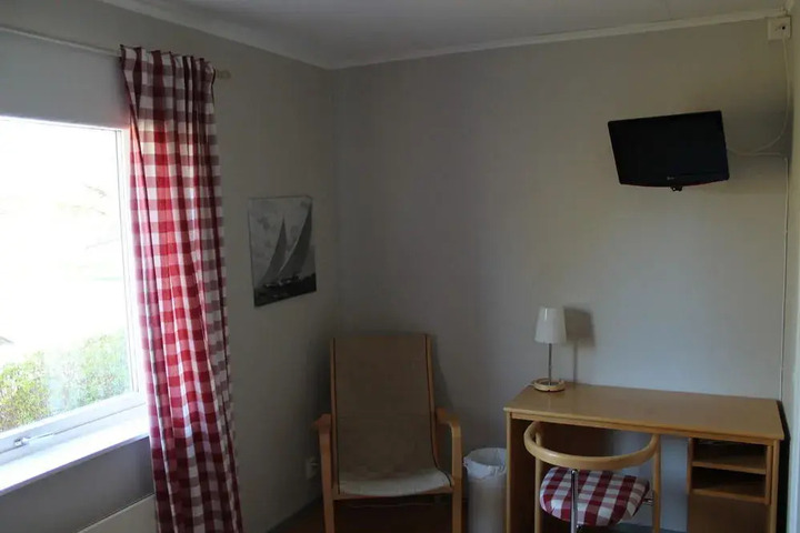 Photo 6