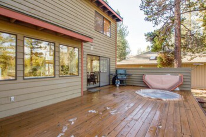 Terrace/Patio 2 of 55