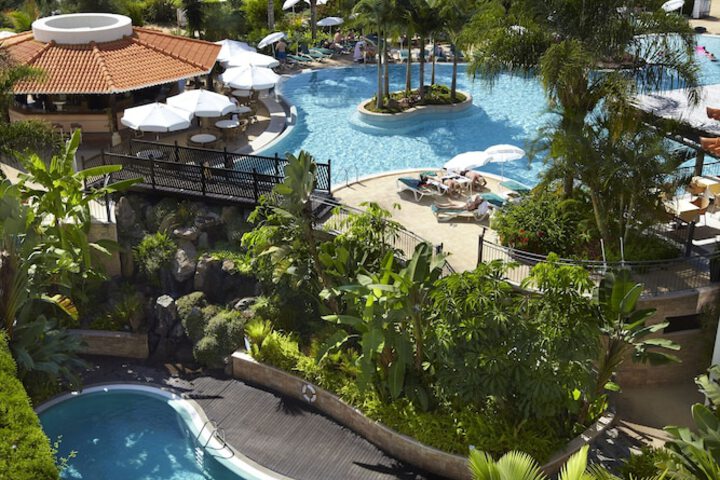 Hotel with Pool