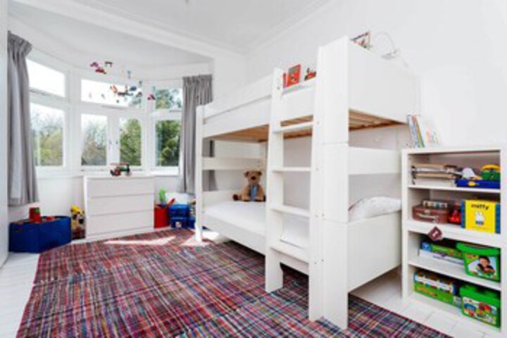 Room 15 of 26