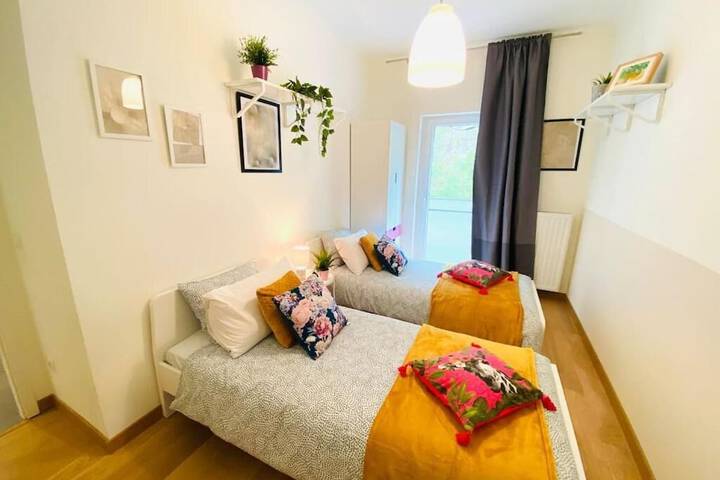 Room 5 of 22