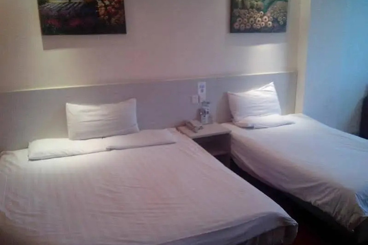 Room 3 of 5