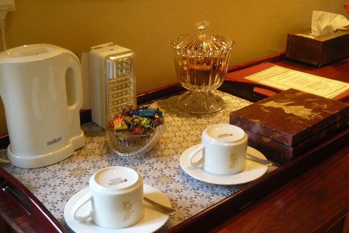 Breakfast/Coffee Service 19 of 48