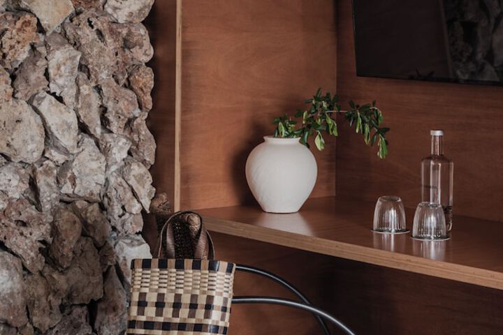Room 35 of 73