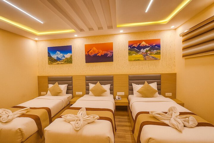 Room 13 of 38
