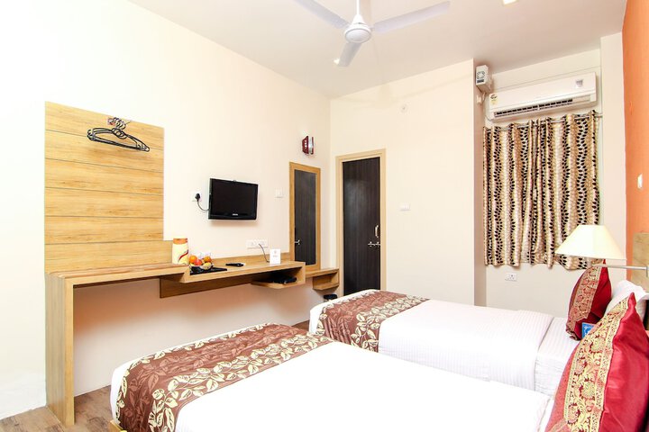 Room 7 of 34