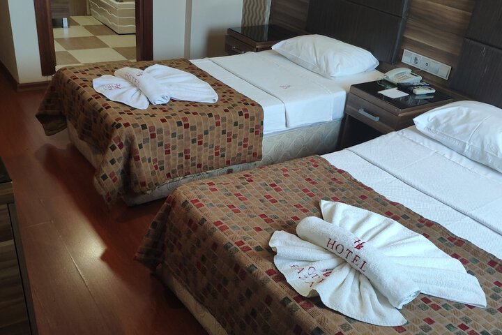 Room 15 of 46