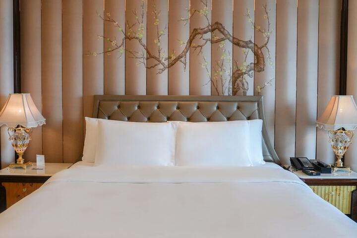 Room 44 of 88