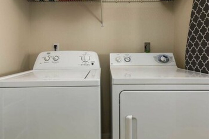 Laundry 15 of 28