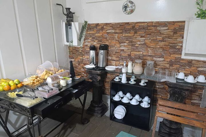 Breakfast/Coffee Service 17 of 34