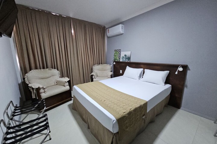 Room 6 of 23