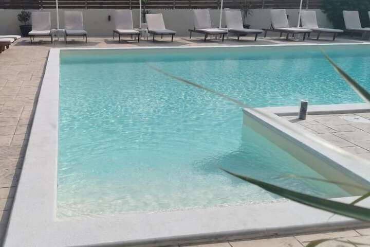 Pool 25 of 59