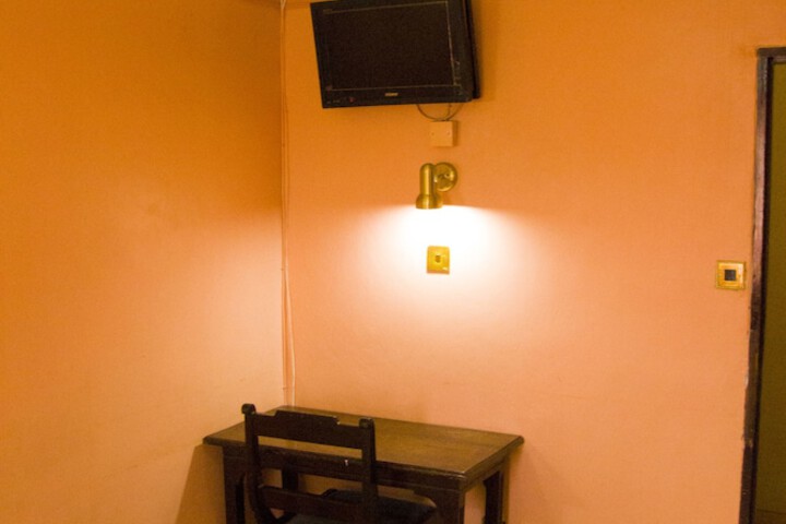 Room 12 of 41