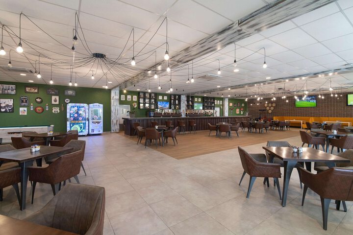 Lounge 231 of 259