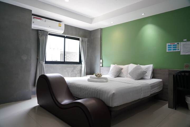 Room 17 of 62