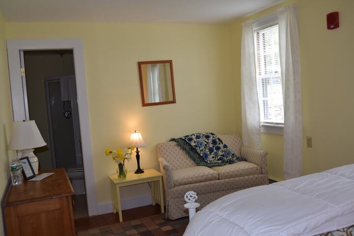 Room 18 of 63