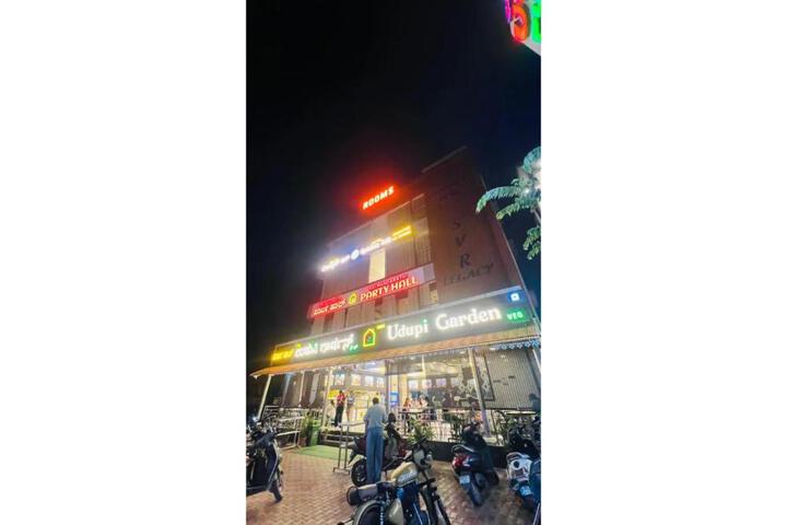 FabHotel Golden Inn KR Puram