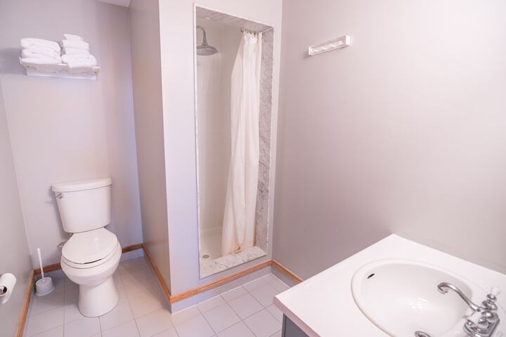 Room 178 of 402
