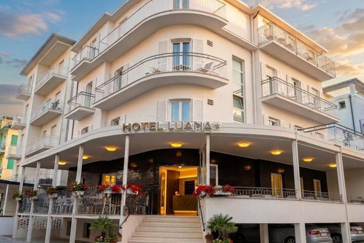 Hotel Luana
