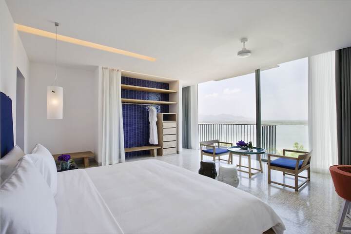 Room 15 of 254