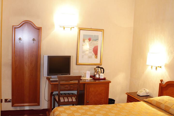 Room amenity