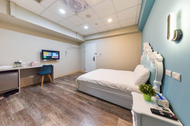 Room 20 of 31