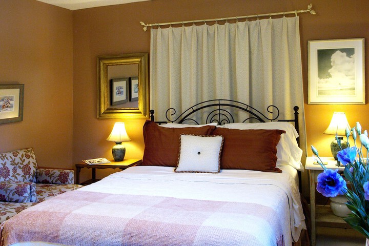 Simcoe Suites on the Henley B & B