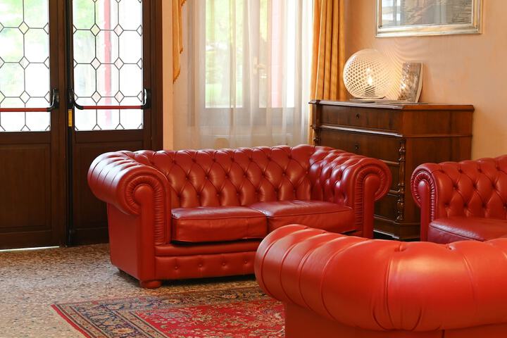 Guest Lobby