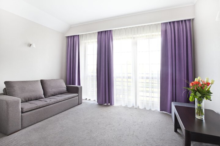 Room 9 of 72