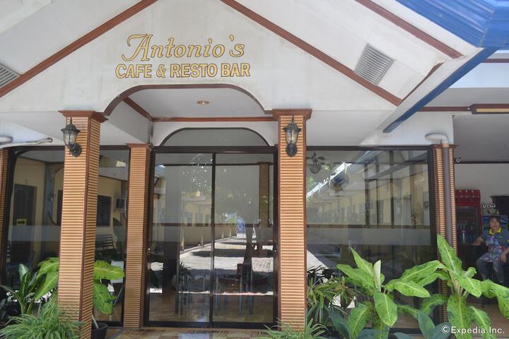 Hotel 71 of 72