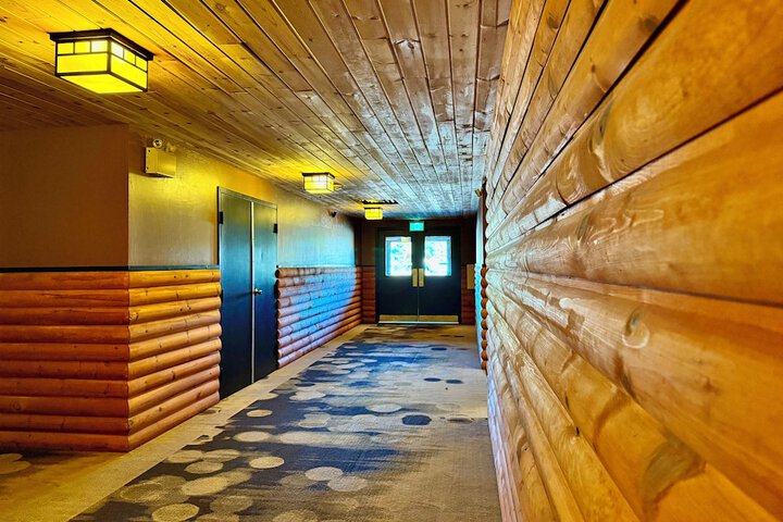 Ballroom/Hall 101 of 108