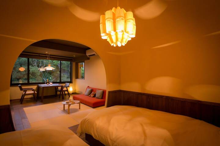 Room 16 of 70