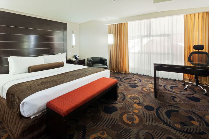 Room 10 of 78