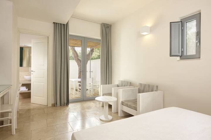 Room 28 of 113