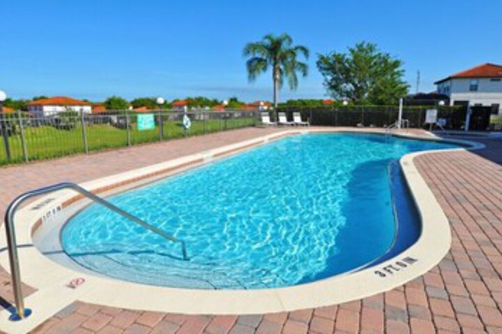 Pool 44 of 73