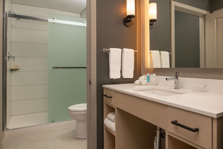 Bathroom shower