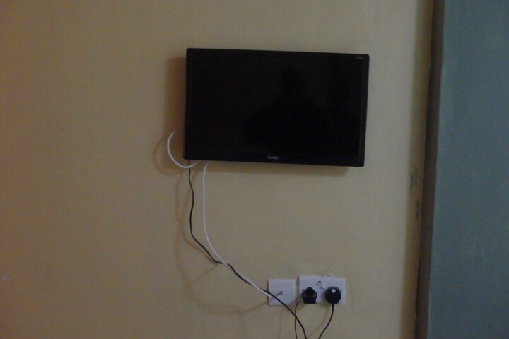 Room 11 of 27
