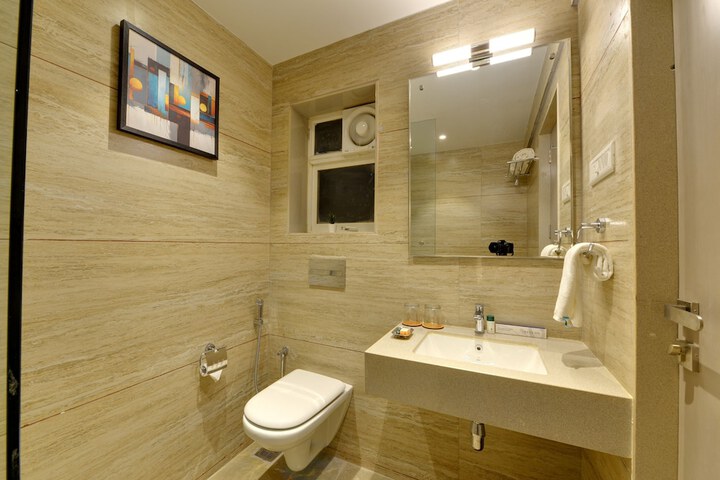 Room 14 of 27