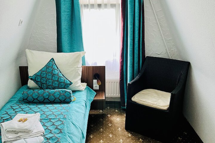 Room 61 of 107