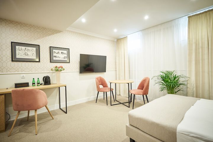 Room 45 of 73