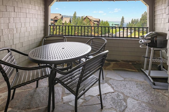 Terrace/Patio 13 of 40