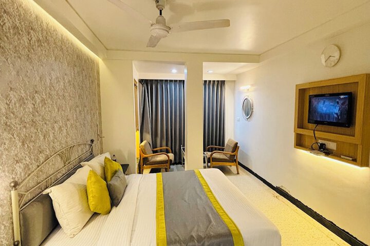 Room 19 of 40