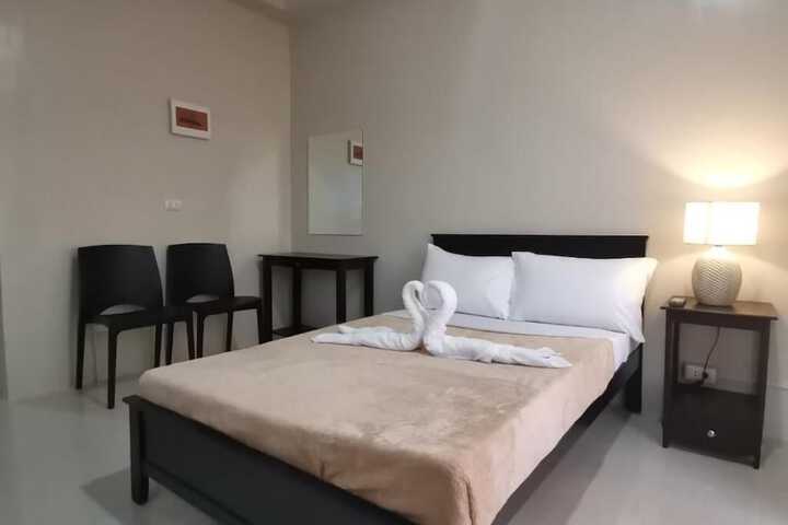 Room 7 of 24
