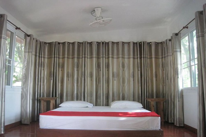 Room 12 of 46