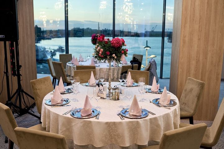 Dining 50 of 84