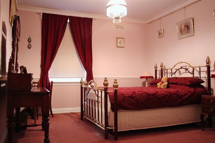 Room 2 of 13