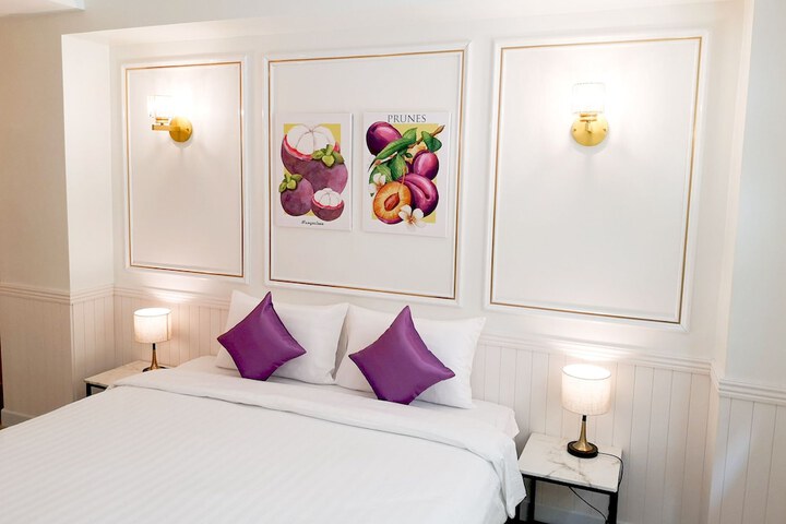 Rose Apple Hotel
