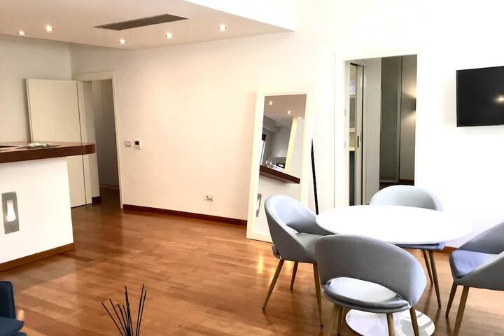 Room 5 of 51