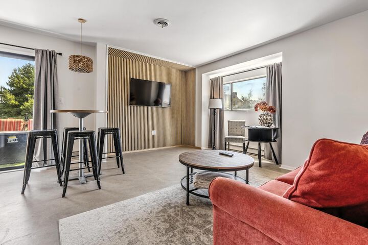 Room 14 of 32