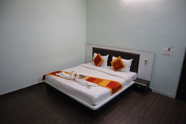 Room 16 of 54